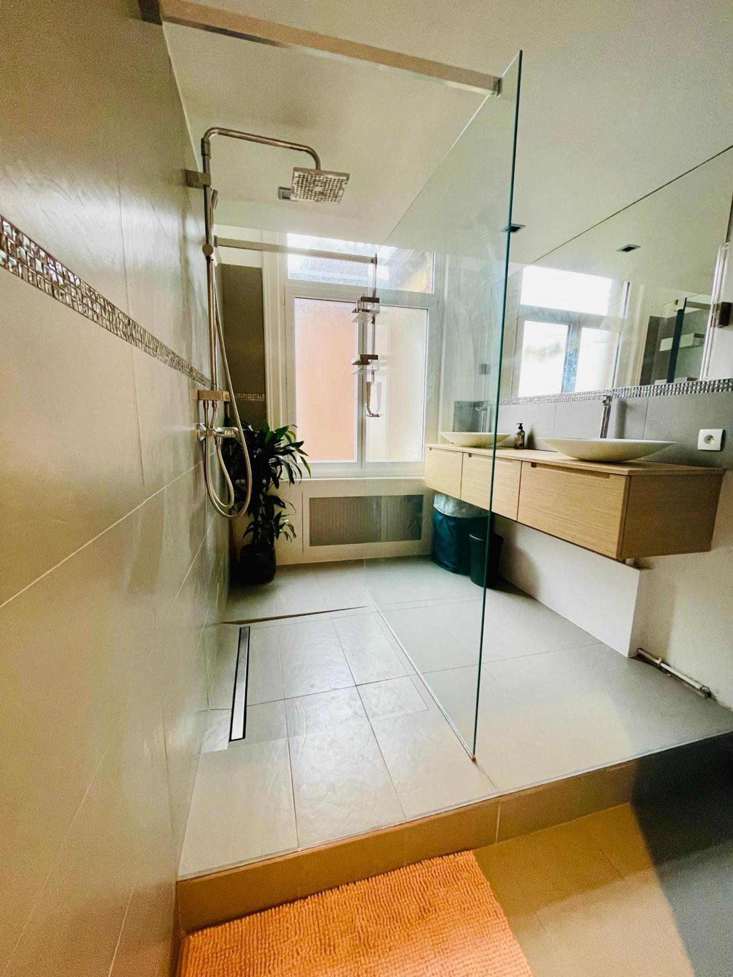 Le 52 - Appartement Haut De Gamme Plein Centre Lille - Parking 외부 사진