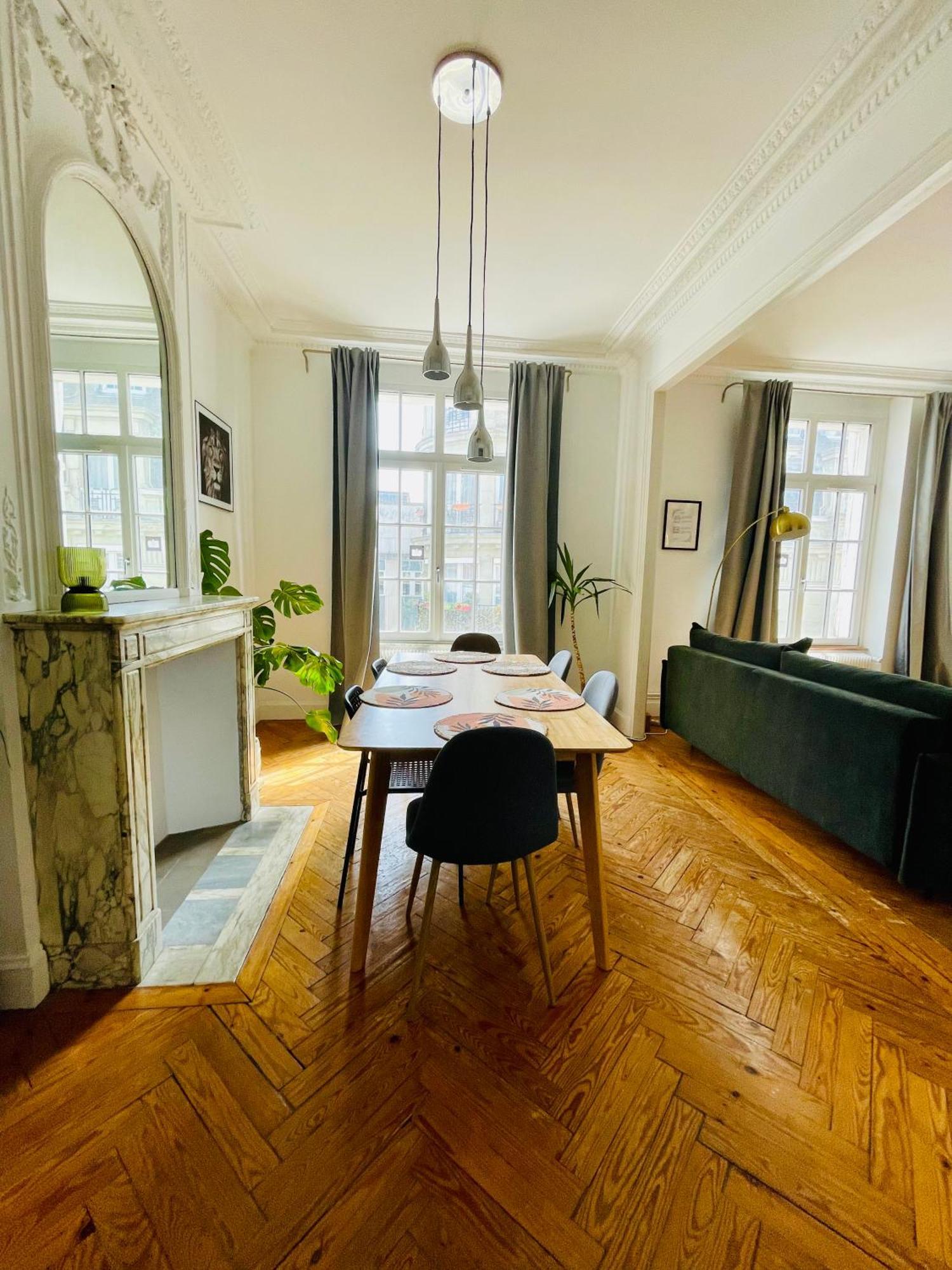 Le 52 - Appartement Haut De Gamme Plein Centre Lille - Parking 외부 사진